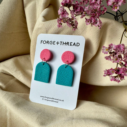 TURQUOISE TEXTURED SMALL ARCH EARRINGS