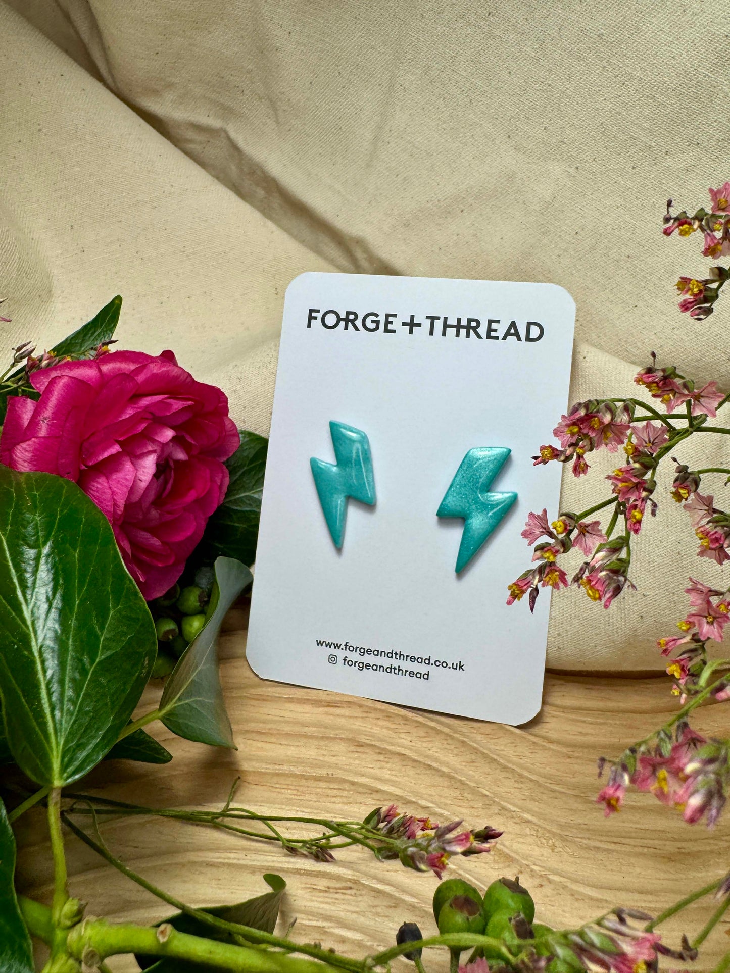TEAL GREEN METALLIC LIGHTNING STUDS