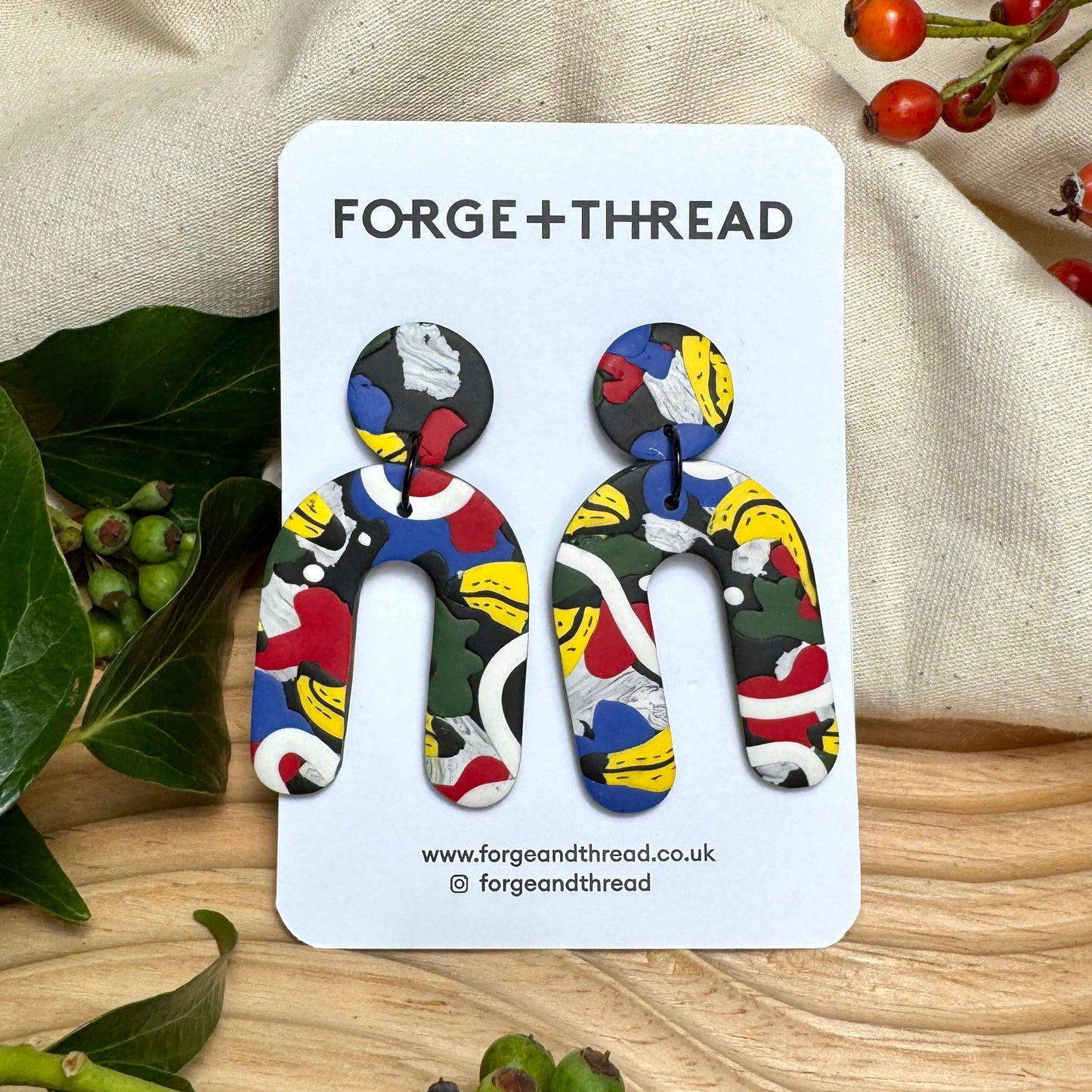 F+T POP ART BANANA LARGE ARCH EARRINGS