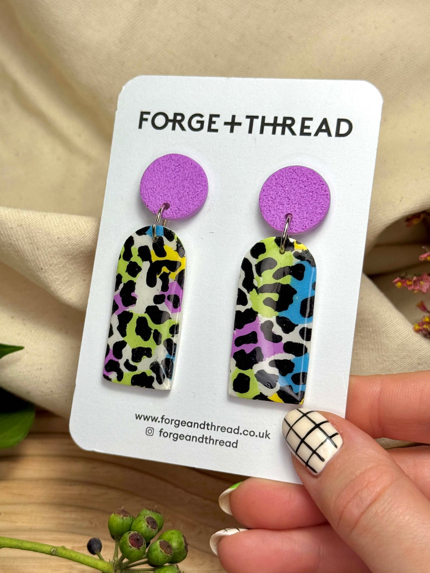 MULTICOLOUR LEOPARD PATTERN LONG ARCH EARRINGS