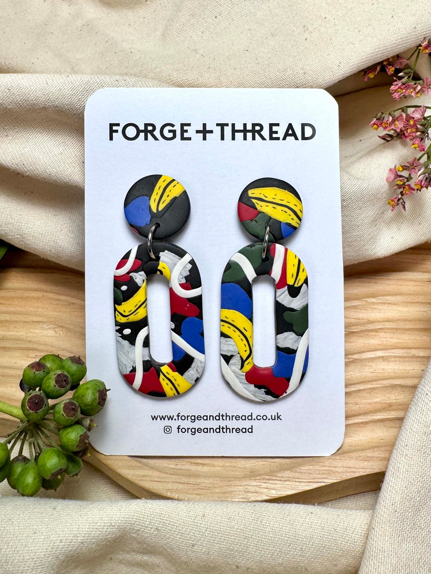 F+T POP ART BANANA OVAL EARRINGS
