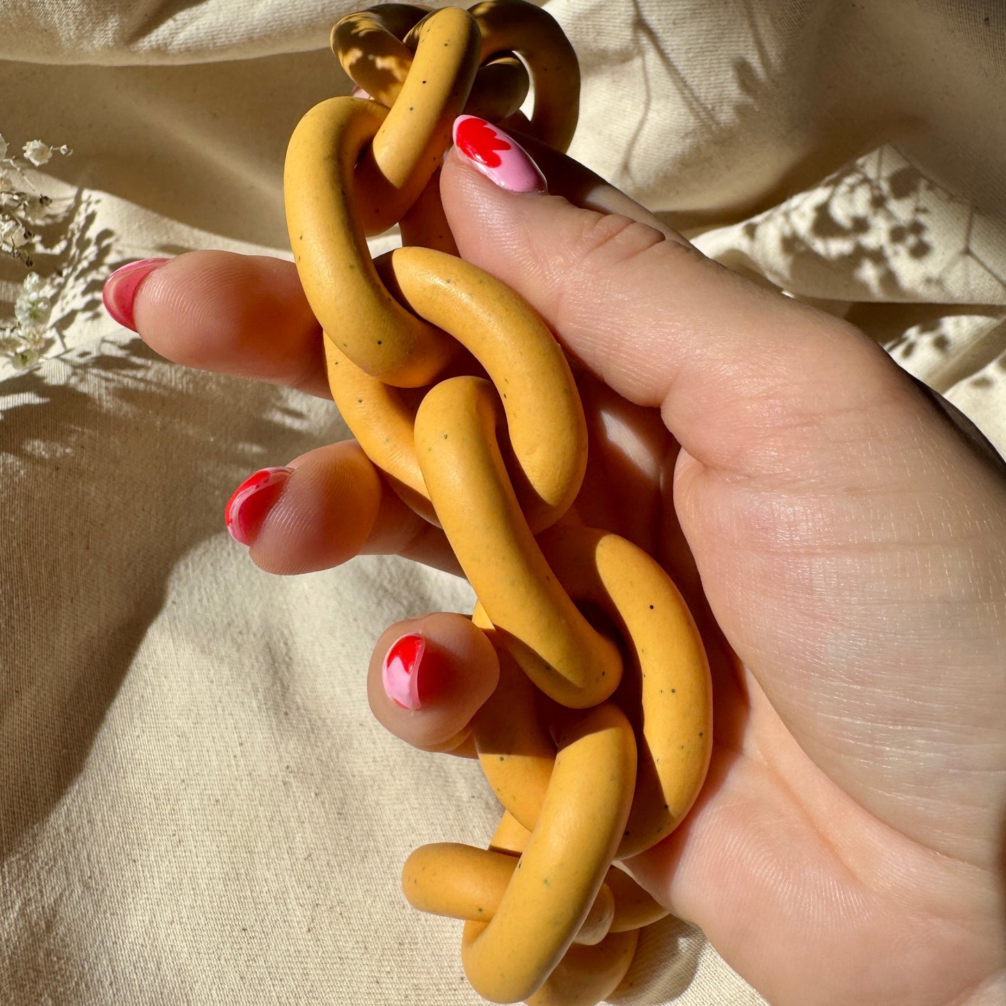 OCHRE SPECKLE CHUNKY LINK NECKLACE