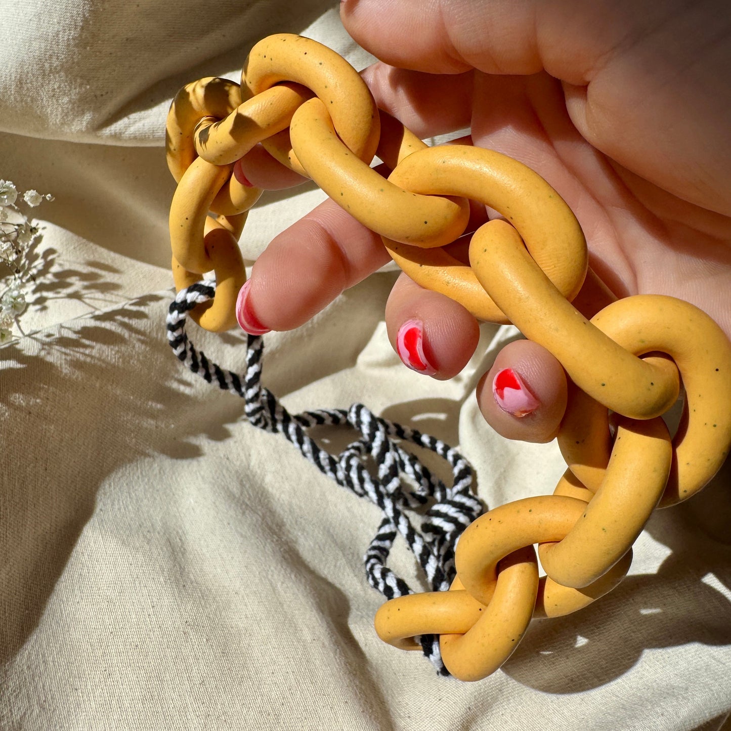 OCHRE SPECKLE CHUNKY LINK NECKLACE