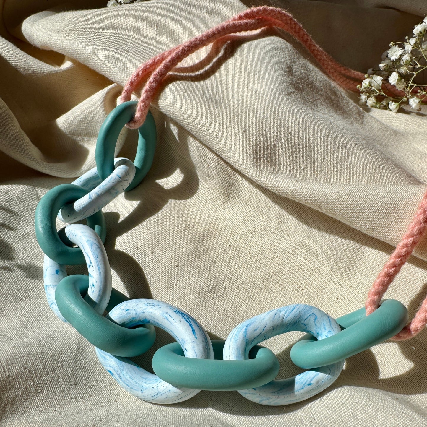 DEEP TURQUOISE AND MARBLE CHUNKY LINK NECKLACE