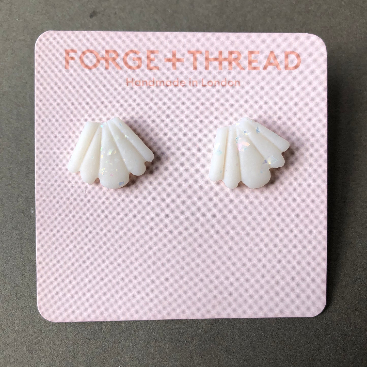 OPAL SHELL STUDS