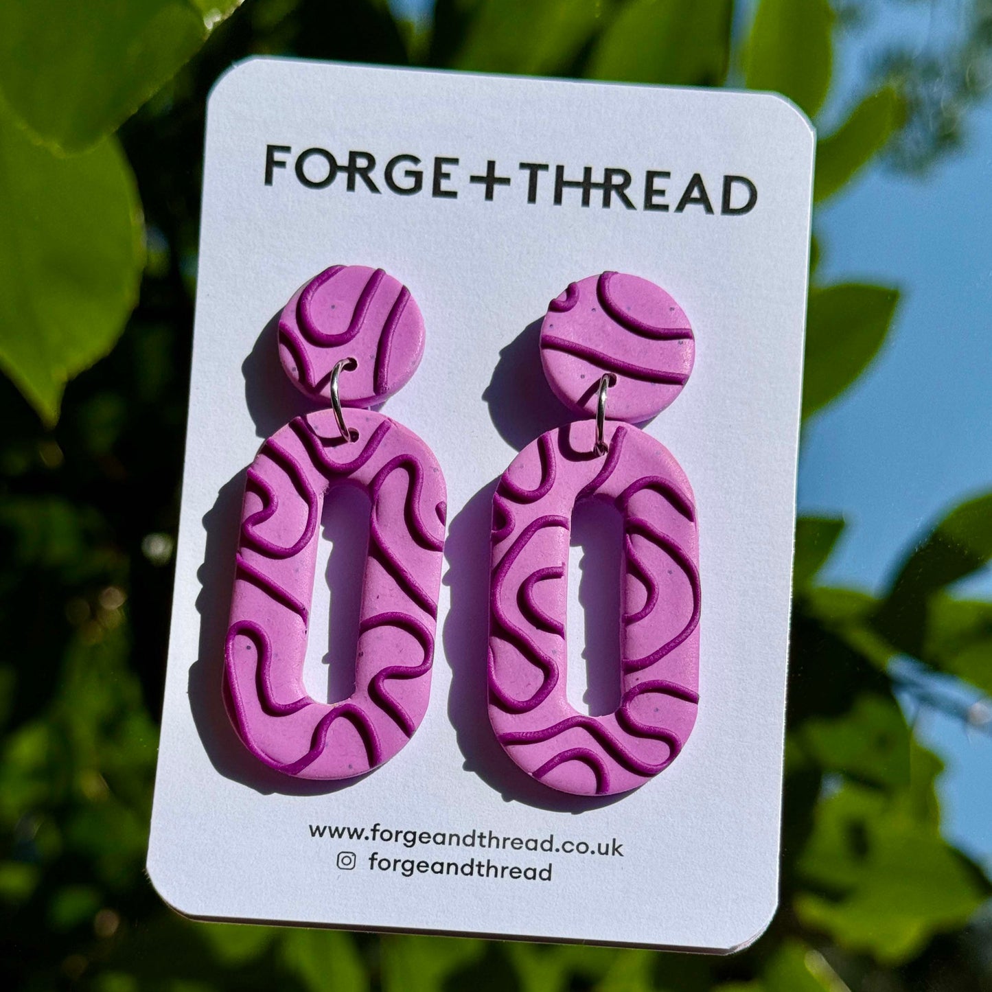 BERRY WIGGLE OVAL EARRINGS