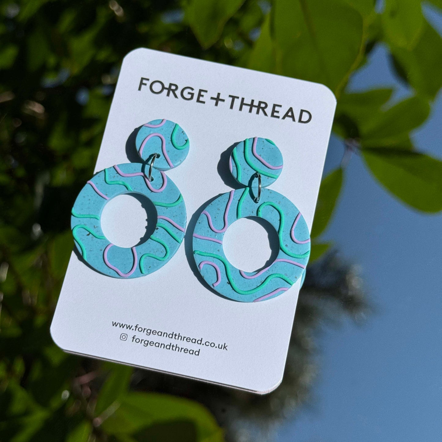 TURQUOISE WIGGLE CIRCLE EARRINGS