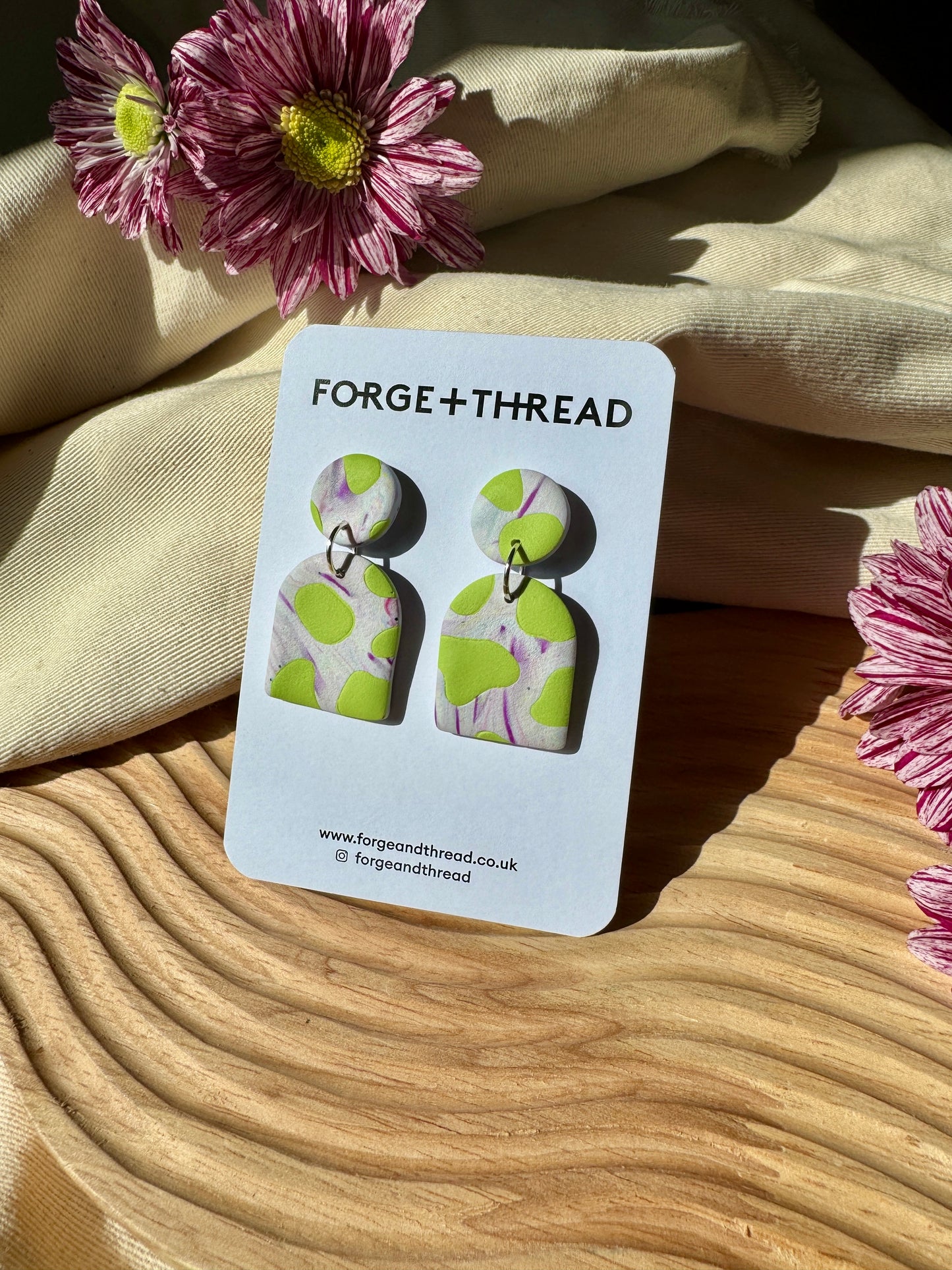 GREEN COW PATTERN SMALL ARCH EARRINGS