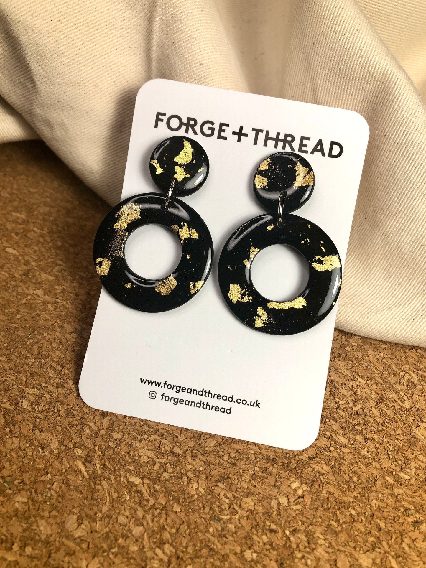 GOLD LEAF CIRCLE EARRINGS