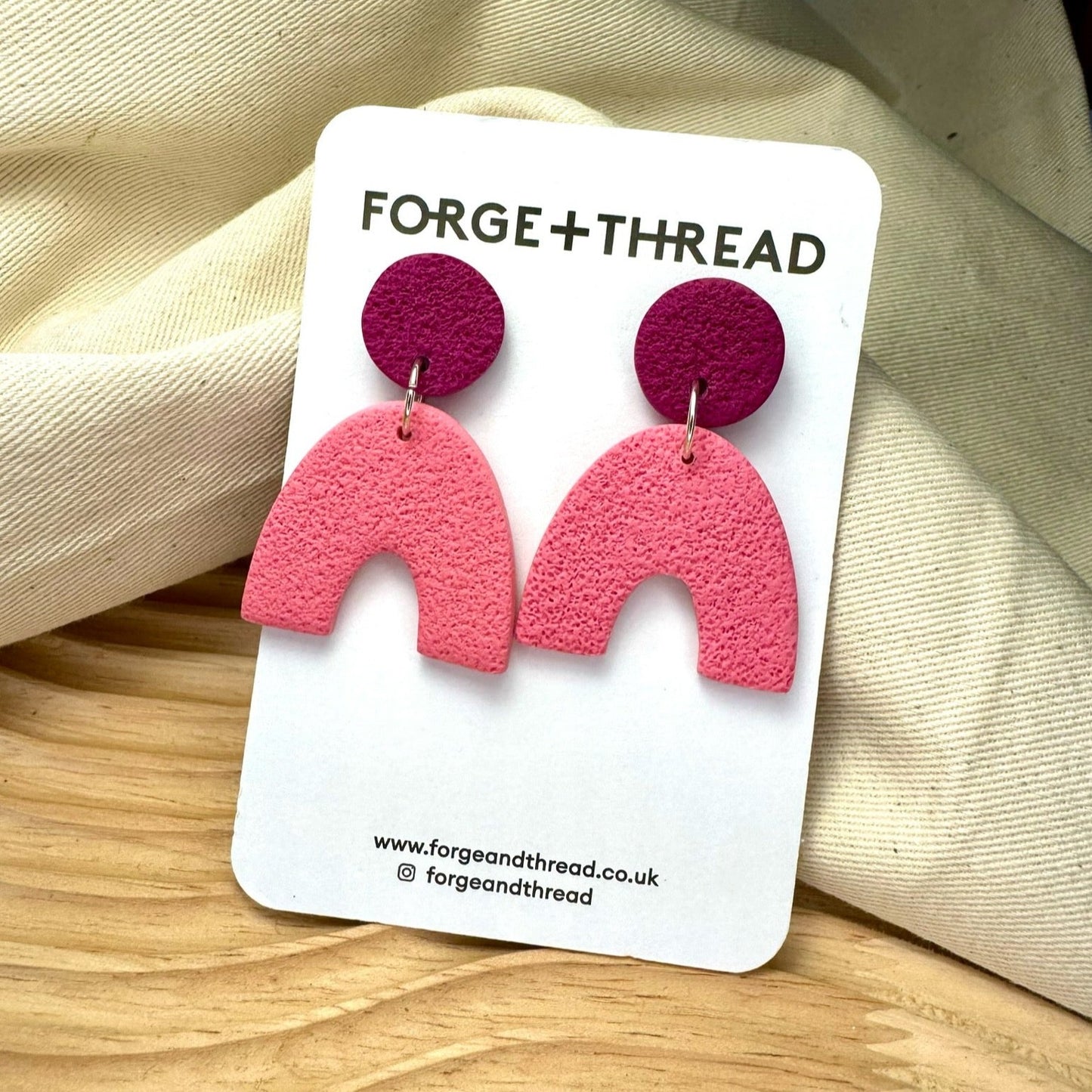 PINK TEXTURED ARC EARRINGS