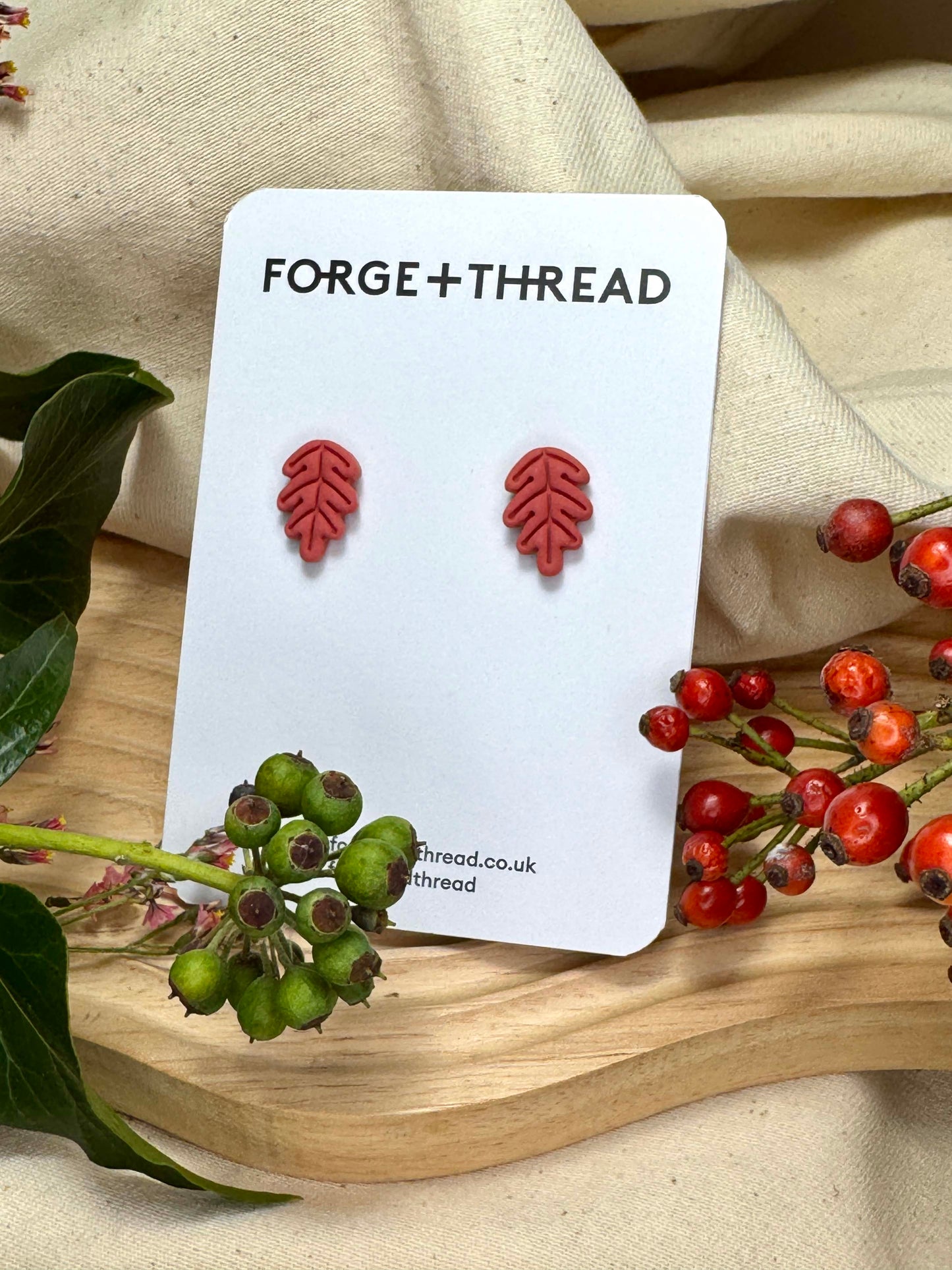 AUTUMN RED OAK LEAF STUDS