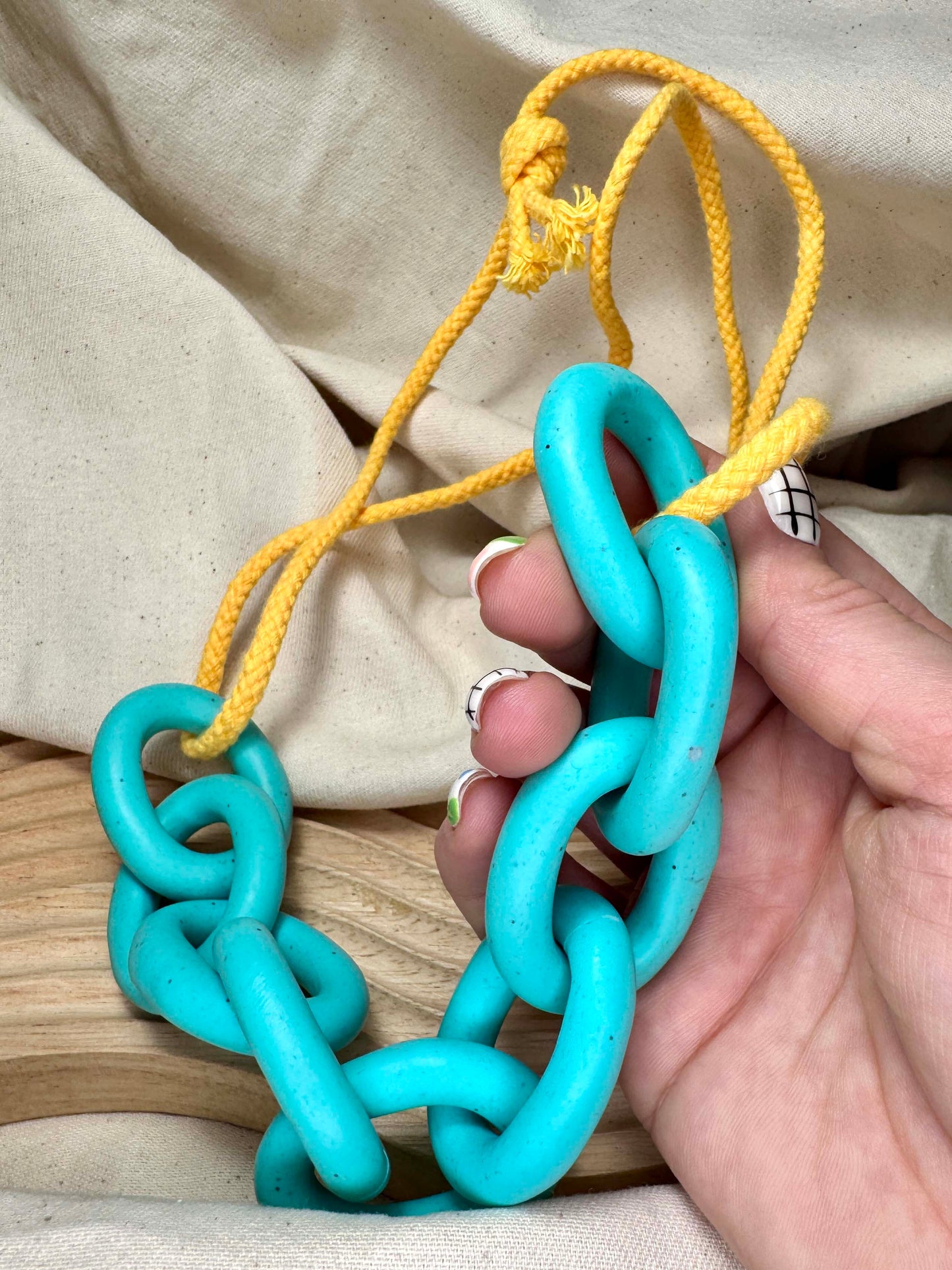 TURQUOISE SPECKLE CHUNKY LINK NECKLACE