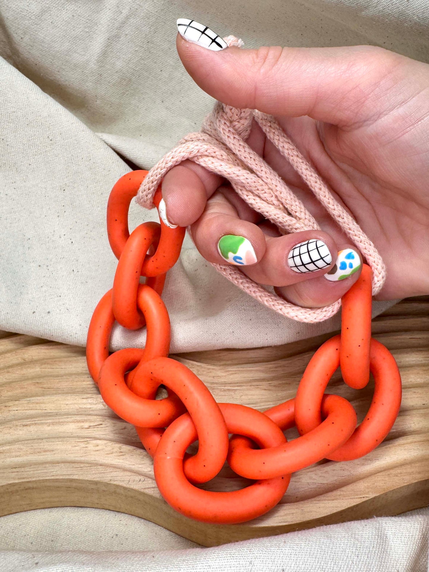 ORANGE SPECKLE CHUNKY LINK NECKLACE