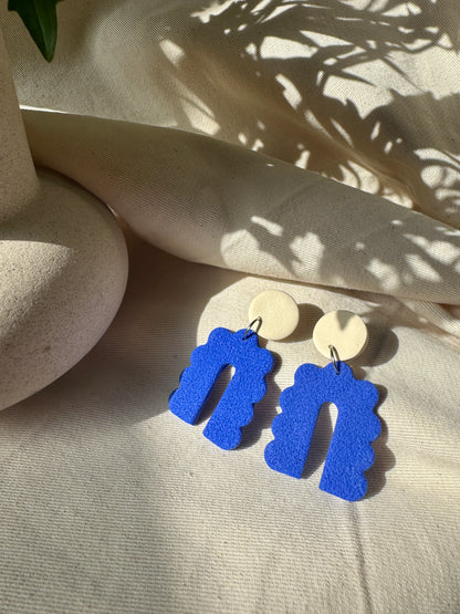 BLUE & IVORY TEXTURED SCALLOPED ARCH EARRINGS