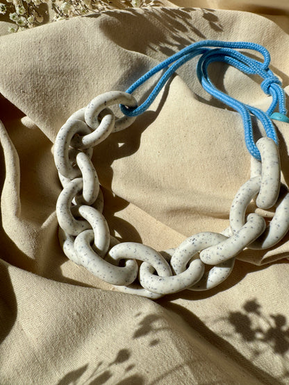 WHITE SPECKLE CHUNKY LINK NECKLACE