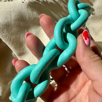 LIGHT TURQUOISE SPECKLE CHUNKY LINK NECKLACE