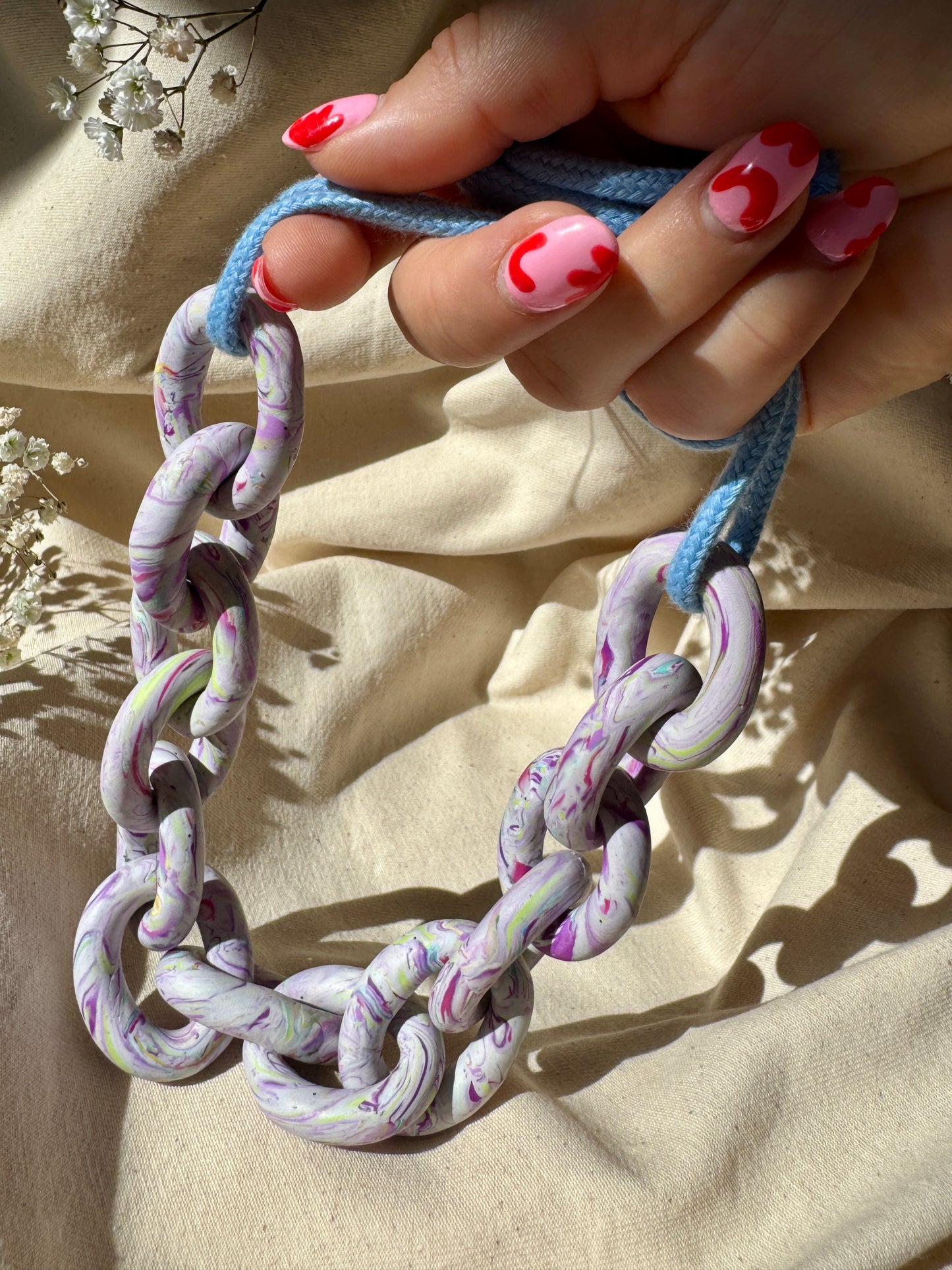 PURPLE & WHITE MARBLED CHUNKY LINK NECKLACE