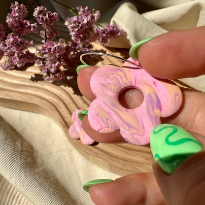 PINK FLOWER WIRE EARRINGS
