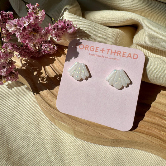 OPAL SHELL STUDS