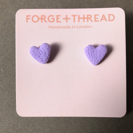 LILAC TEXTURED HEART STUDS
