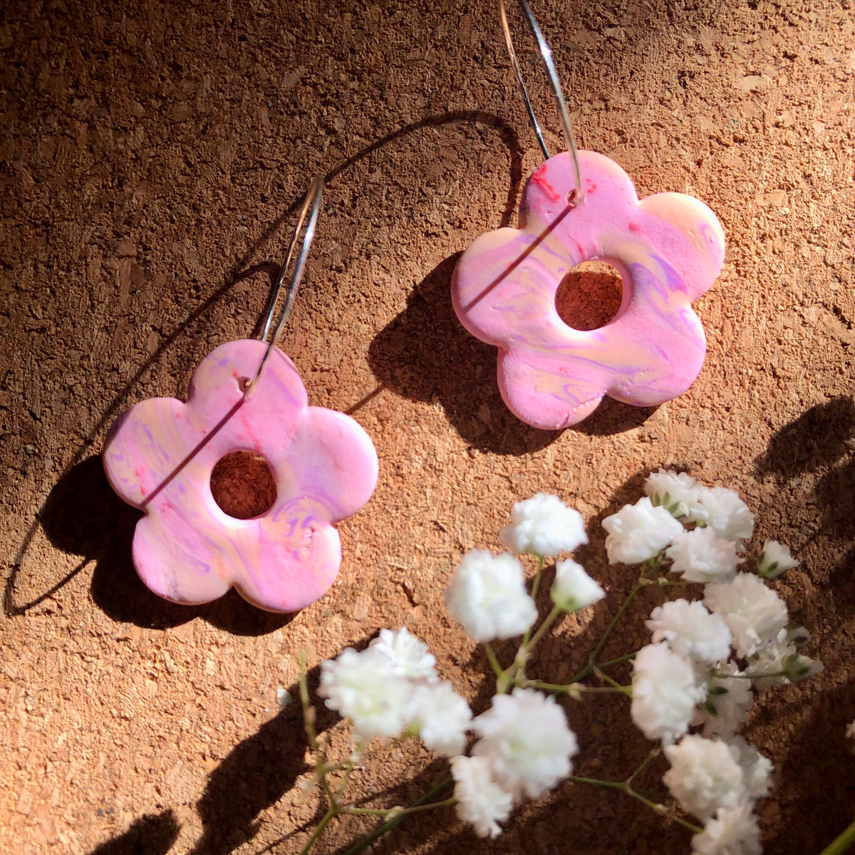 PINK FLOWER WIRE EARRINGS