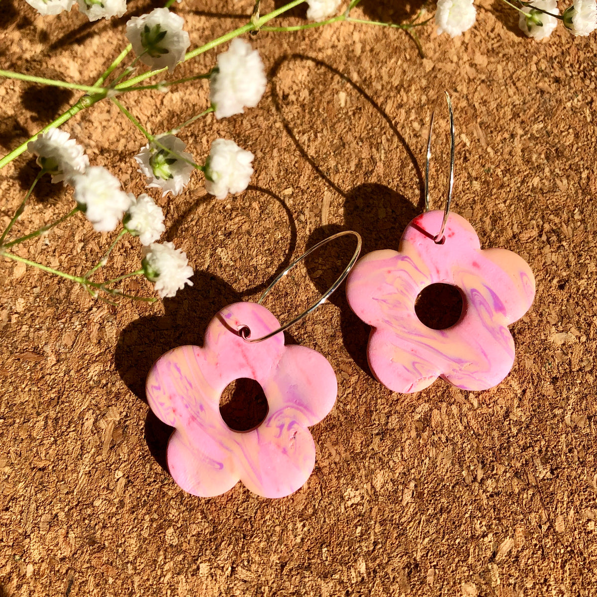 PINK FLOWER WIRE EARRINGS