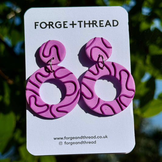 BERRY WIGGLE CIRCLE EARRINGS