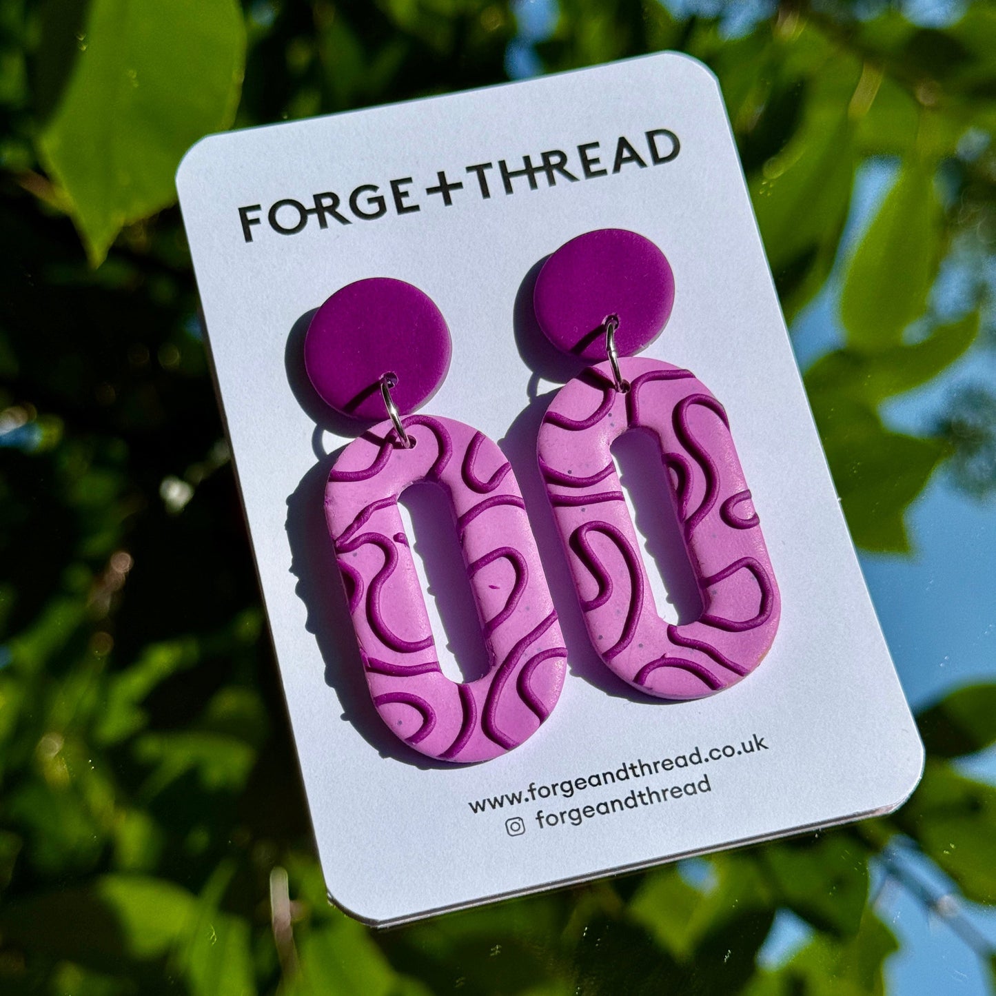 BERRY WIGGLE OVAL EARRINGS