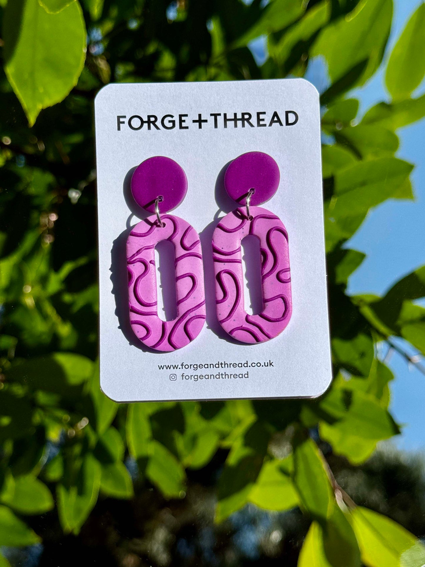 BERRY WIGGLE OVAL EARRINGS