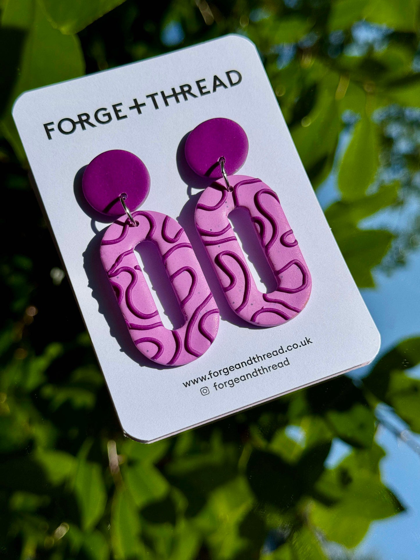 BERRY WIGGLE OVAL EARRINGS