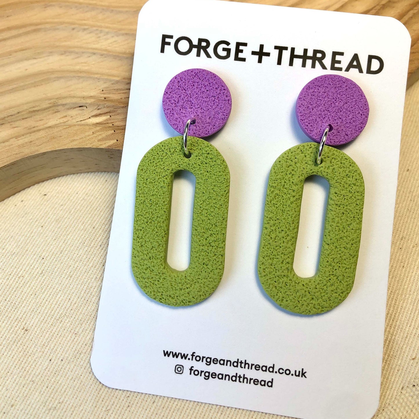 OLIVE GREEN TEXTURED OVAL DROP EARRINGS