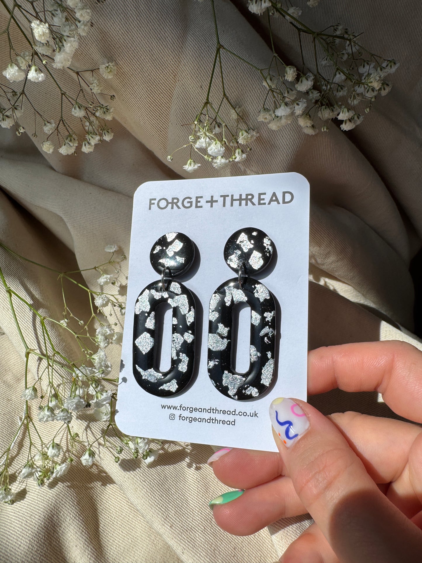 SILVER & BLACK OVAL DROP EARRINGS