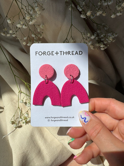 FUCHSIA & PINK TEXTURED ARC EARRINGS