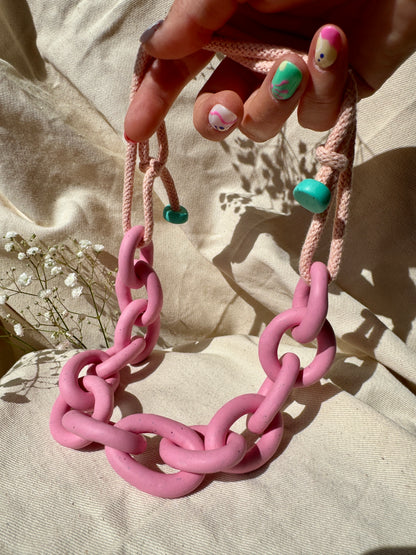LIGHT PINK SPECKLE CHUNKY LINK NECKLACE
