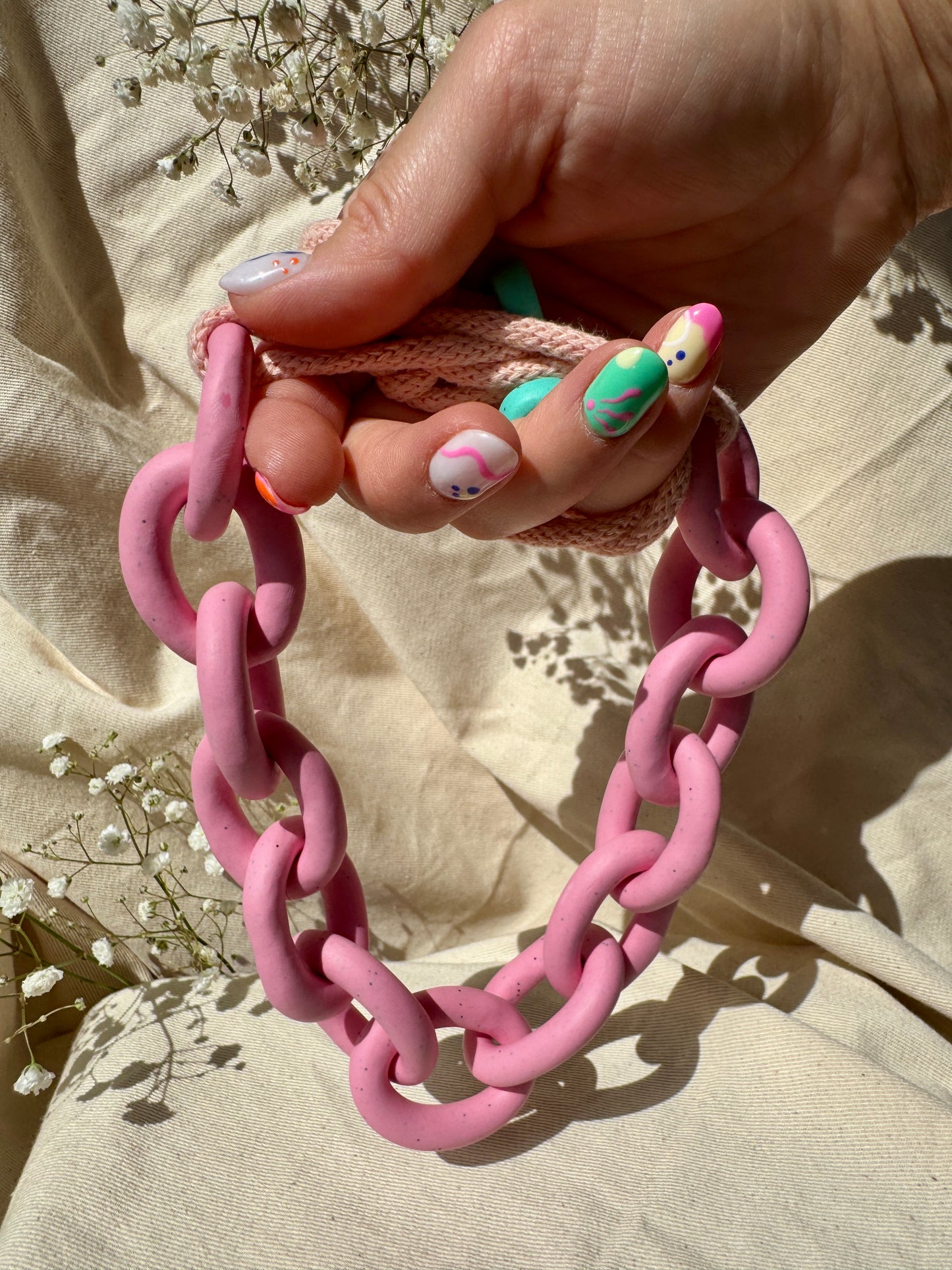 LIGHT PINK SPECKLE CHUNKY LINK NECKLACE