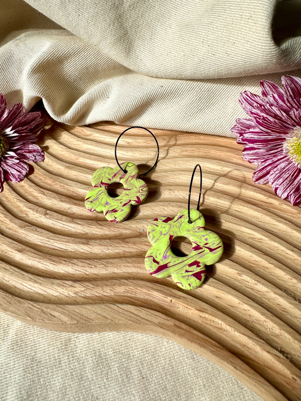 GREEN & MERLOT MARBLED FLOWER WIRE EARRINGS- SALE