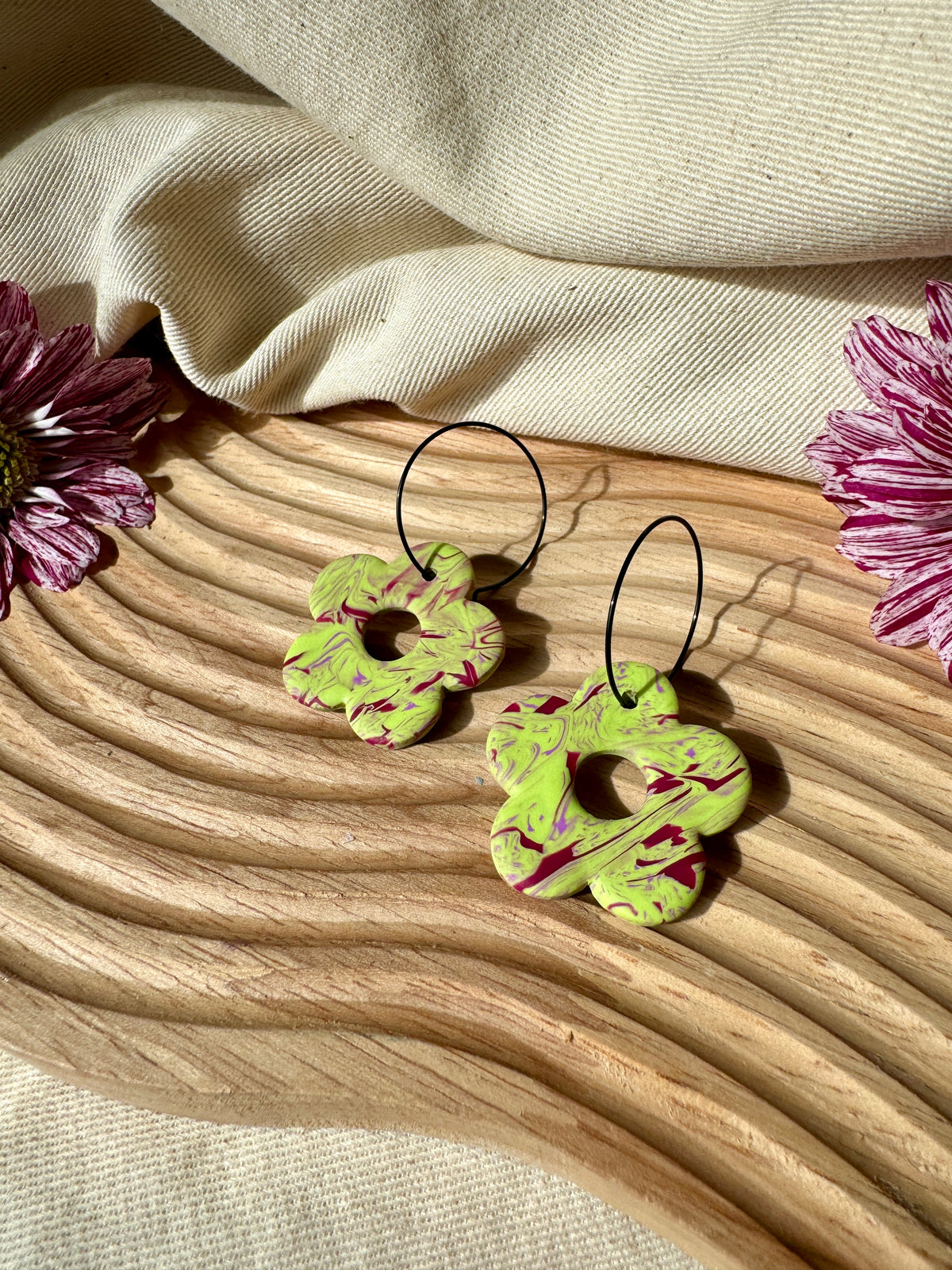 GREEN & MERLOT MARBLED FLOWER WIRE EARRINGS- SALE