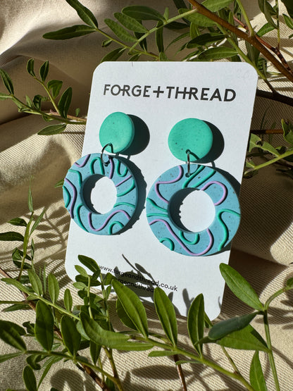 TURQUOISE WIGGLE CIRCLE EARRINGS