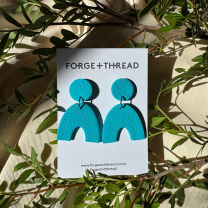TURQUOISE TEXTURED ARC EARRINGS