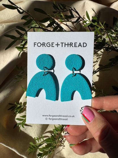 TURQUOISE TEXTURED ARC EARRINGS