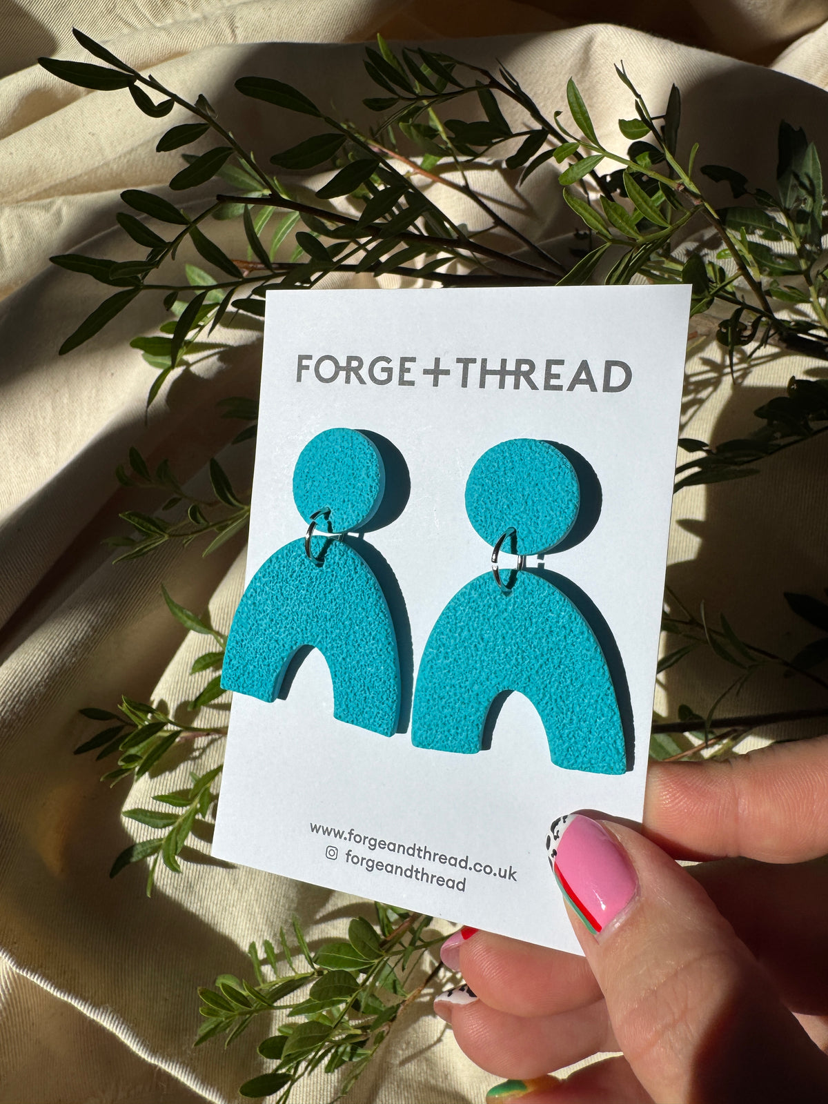 TURQUOISE TEXTURED ARC EARRINGS