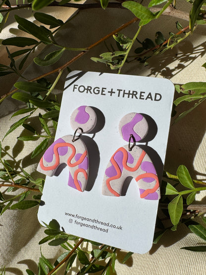 LILAC & PEACH WIGGLE ARC EARRINGS