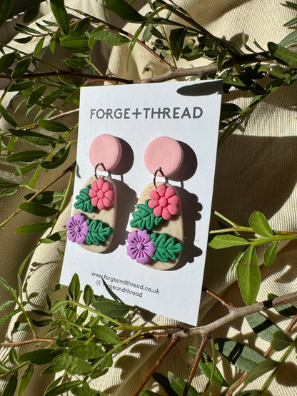 3D FLOWER PEBBLE EARRINGS - PINK