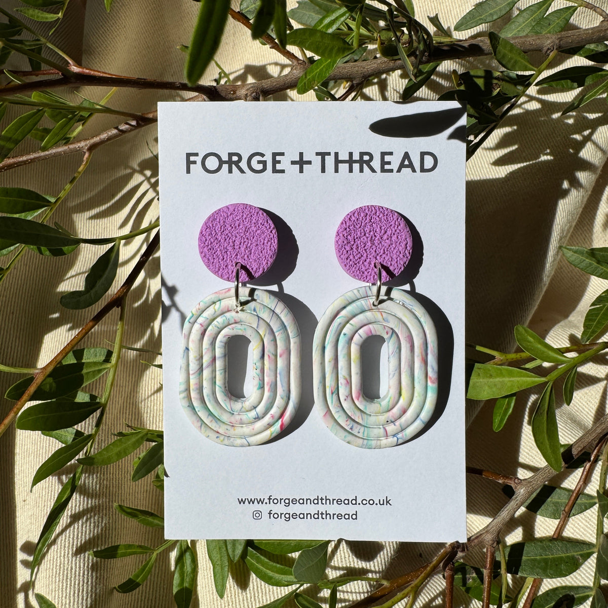 MULTICOLOUR MARBLED LOOP EARRING