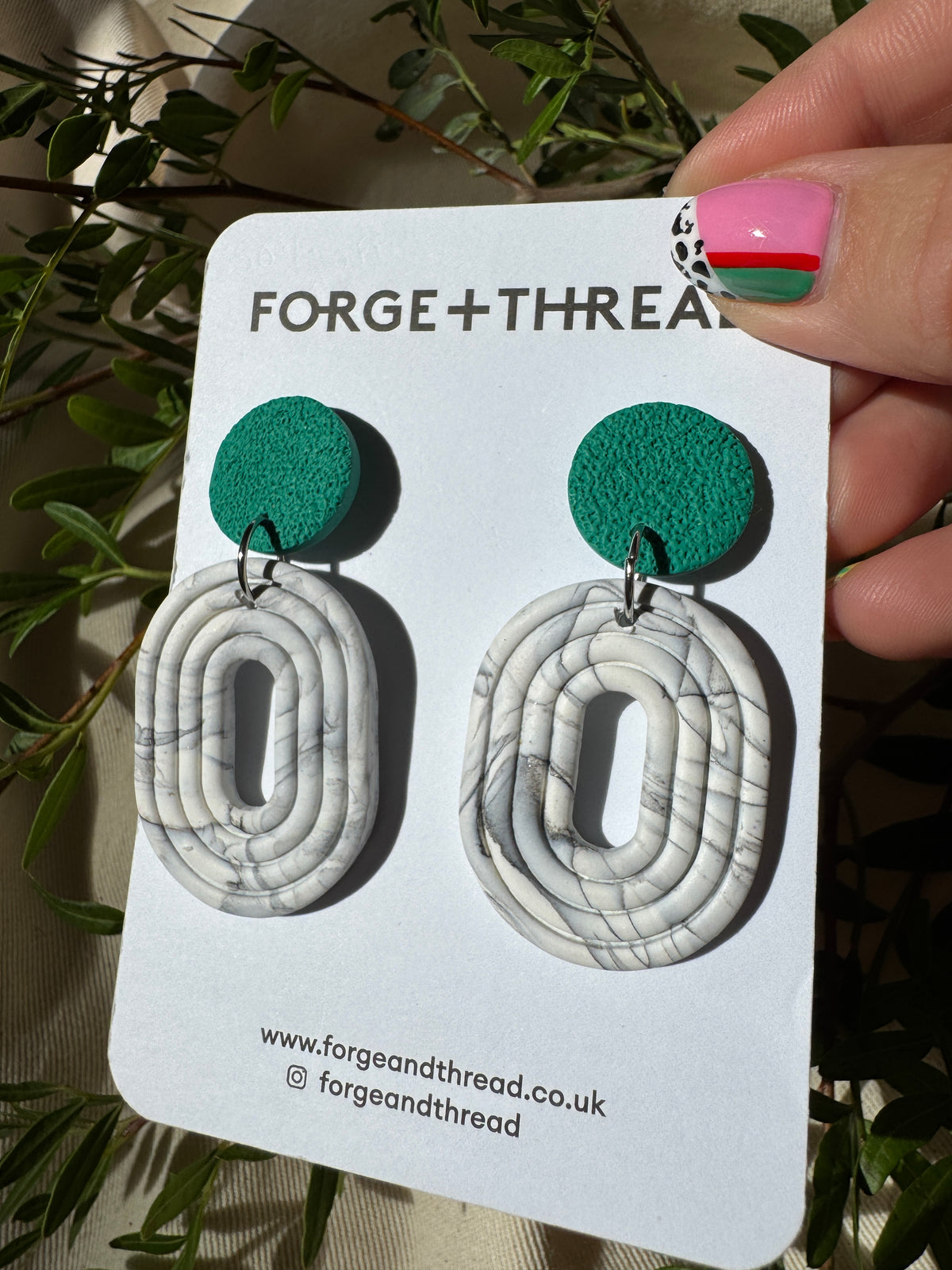 MARBLED LOOP EARRING