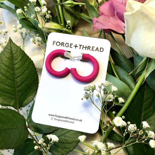 SMOOTH FUCHSIA HOOPS