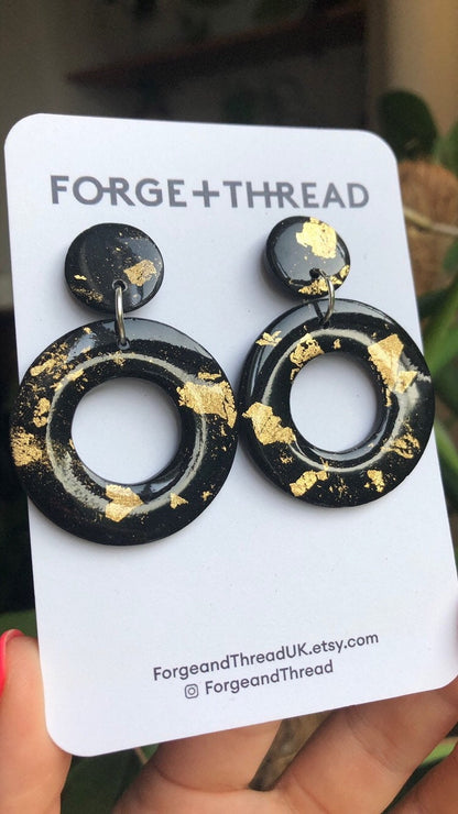 GOLD LEAF CIRCLE EARRINGS