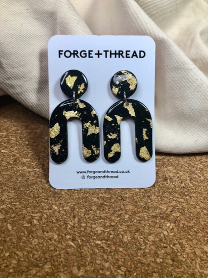 GOLD LEAF ROUNDED ARCH EARRINGS